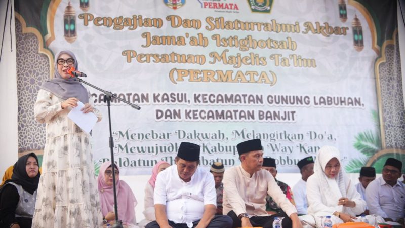 Bupati Way Kanan Hadiri Istighotsah dan Pengajian Akbar