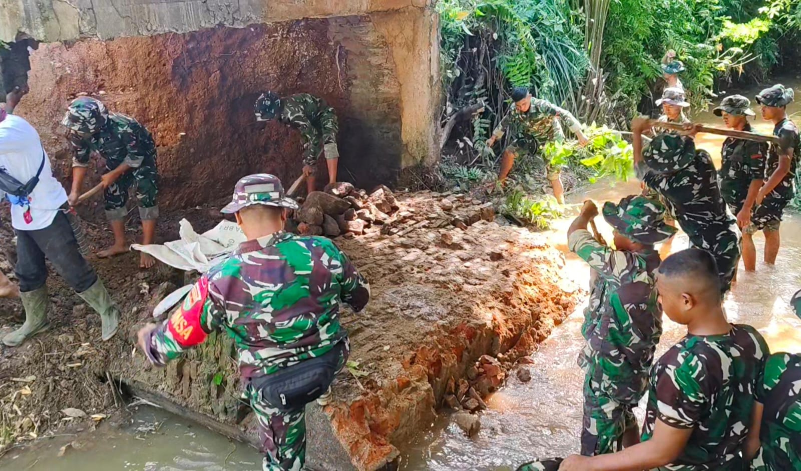 Pembangunan Jembatan Garuda di Rebang Tangkas Capai Progres Signifikan