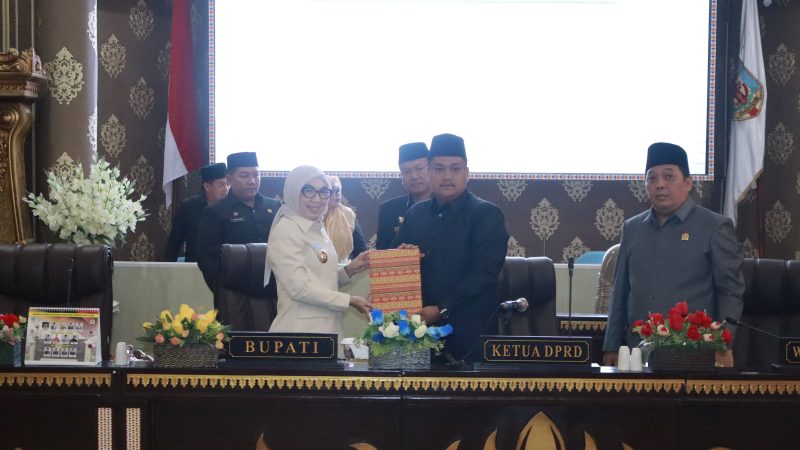 Bupati Way Kanan Sampaikan LKPj 2025 di DPRD